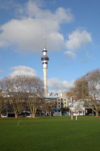 400px-Sky_Tower_From_Victoria_Park